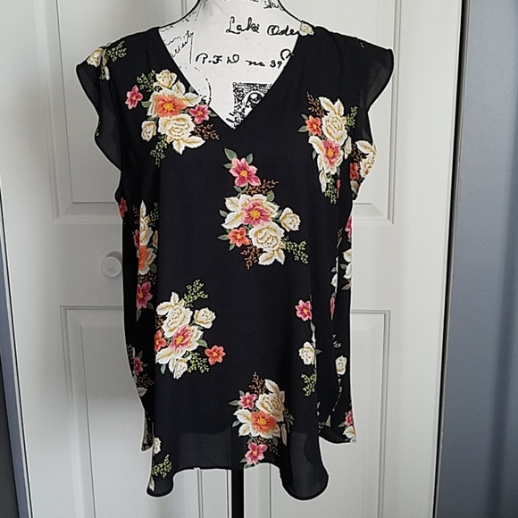 LOFT Tops - LOFT FLORAL TOP XL